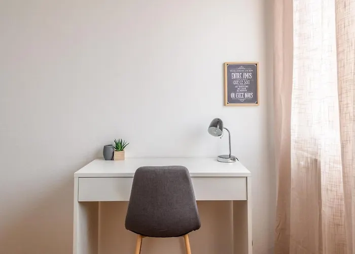 Magnificent Apartment, 4 Bedrooms, Fiber Wifi