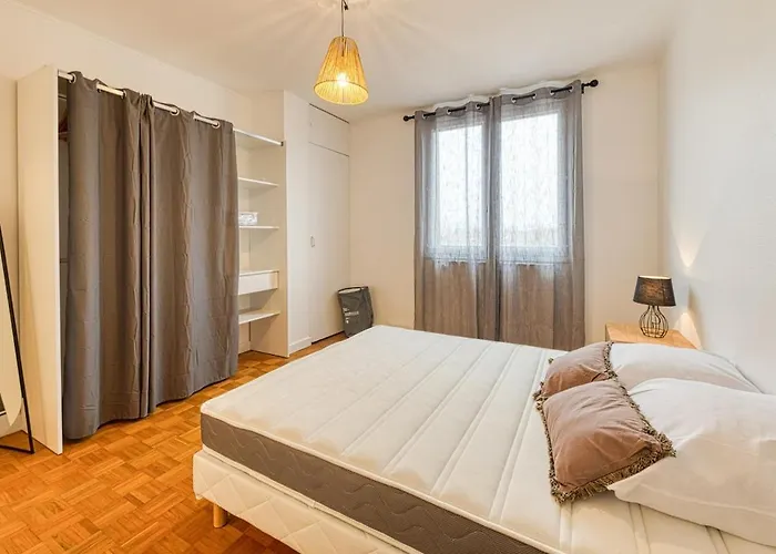 Magnificent Apartment, 4 Bedrooms, Fiber Wifi Appartement Grenoble