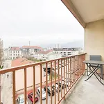 Apartament Magnificent Apartment, 4 Bedrooms, Fiber Wifi *