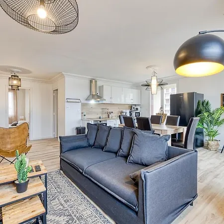 Daire Magnificent Apartment, 4 Bedrooms, Fiber Wifi *