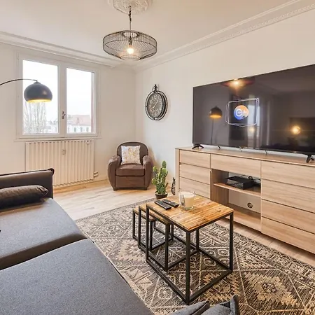 Magnificent Apartment, 4 Bedrooms, Fiber Wifi * グルノーブル