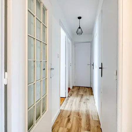 Magnificent Apartment, 4 Bedrooms, Fiber Wifi Apartment *