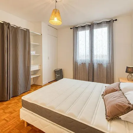 Magnificent Apartment, 4 Bedrooms, Fiber Wifi Lägenhet Grenoble