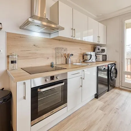アパート Magnificent Apartment, 4 Bedrooms, Fiber Wifi
