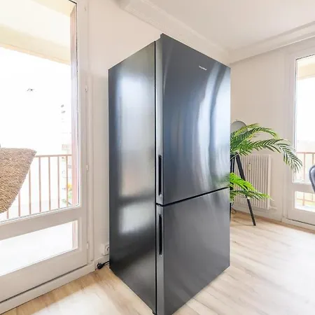 アパート Magnificent Apartment, 4 Bedrooms, Fiber Wifi グルノーブル