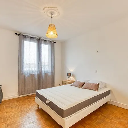 Lägenhet Magnificent Apartment, 4 Bedrooms, Fiber Wifi *