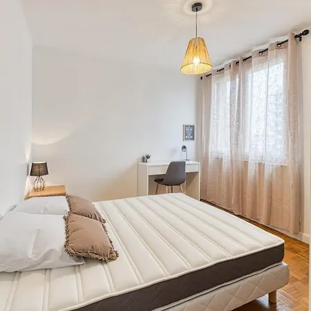 Apartment Magnificent Apartment, 4 Bedrooms, Fiber Wifi *