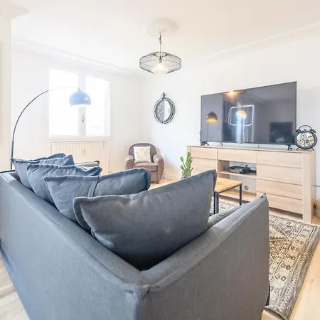 Magnificent Apartment, 4 Bedrooms, Fiber Wifi * غرونوبل