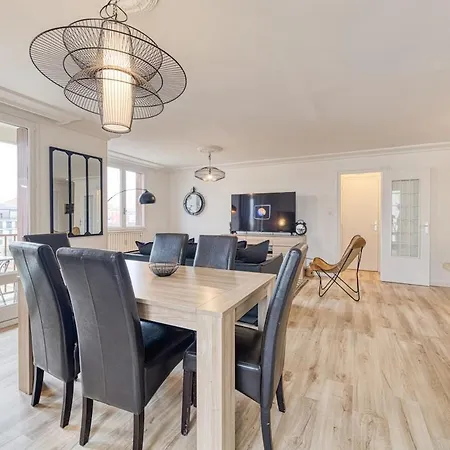 Daire Magnificent Apartment, 4 Bedrooms, Fiber Wifi Grenoble