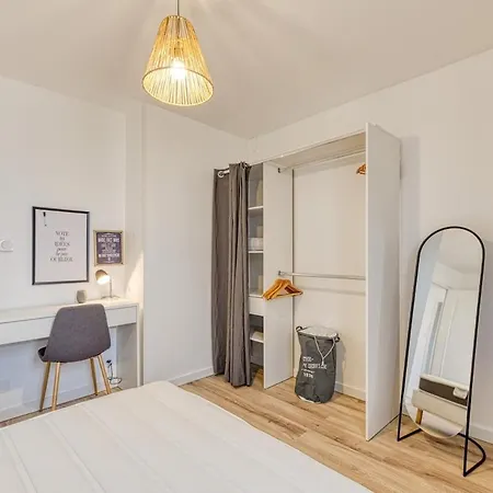 Daire Magnificent Apartment, 4 Bedrooms, Fiber Wifi