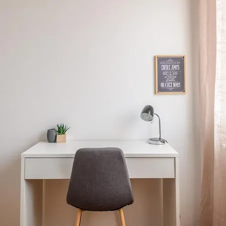 Magnificent Apartment, 4 Bedrooms, Fiber Wifi