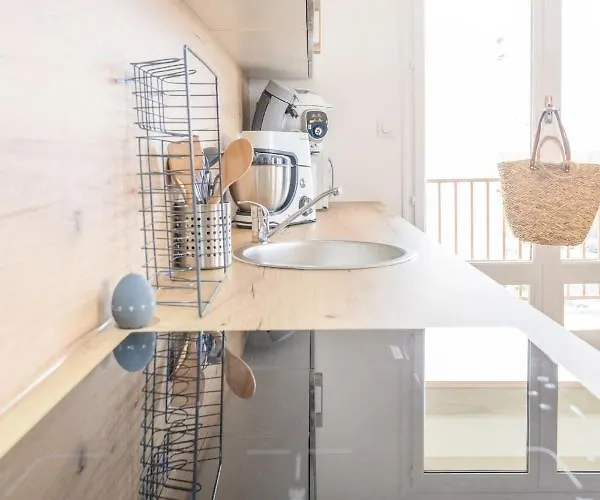 Magnificent Apartment, 4 Bedrooms, Fiber Wifi