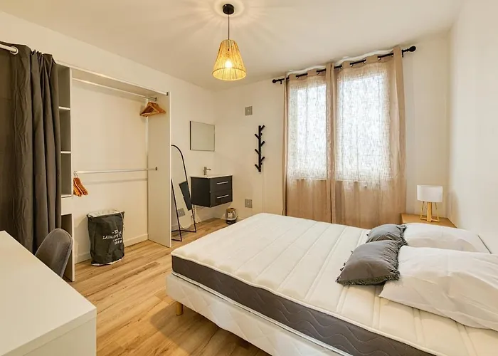 Magnificent Apartment, 4 Bedrooms, Fiber Wifi *