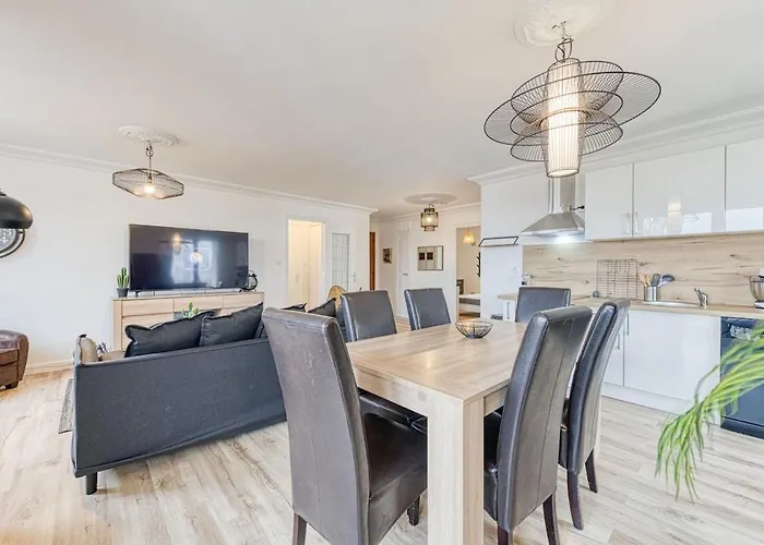 Magnificent Apartment, 4 Bedrooms, Fiber Wifi * Grenoble