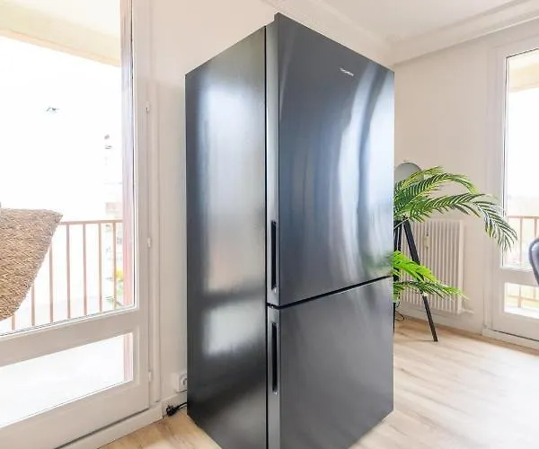 Apartman Magnificent Apartment, 4 Bedrooms, Fiber Wifi Grenoble